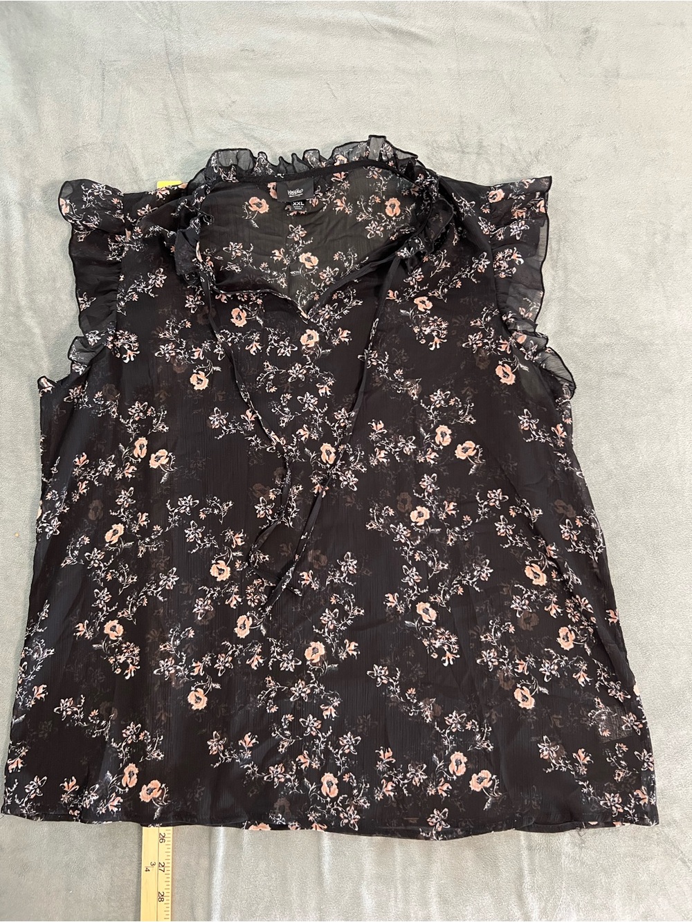 Mossimo Floral Ruffle Sleeveless Blouse - Black with Pink Floral